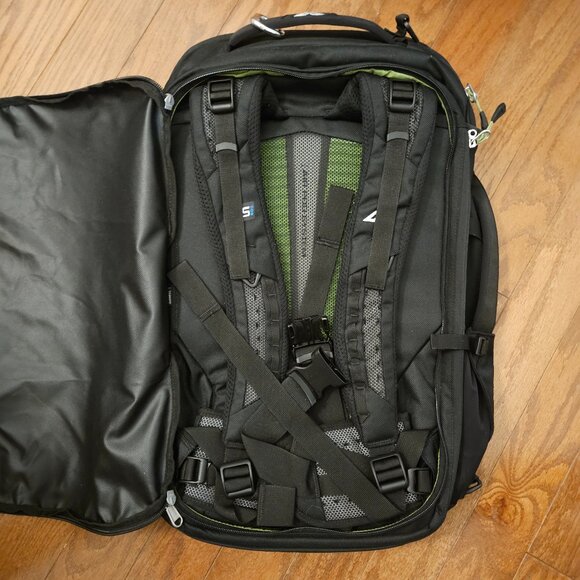 Kathmandu Litehaul Carry On v2 - Travel Backpack - Picture 10 of 11